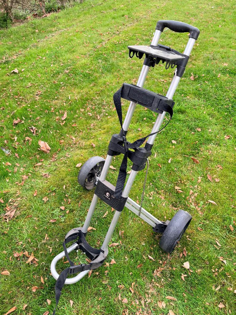 Golfkar - Compact en handig Inesis, Ophalen of Verzenden, Zo goed als nieuw, Golfkar, Overige merken