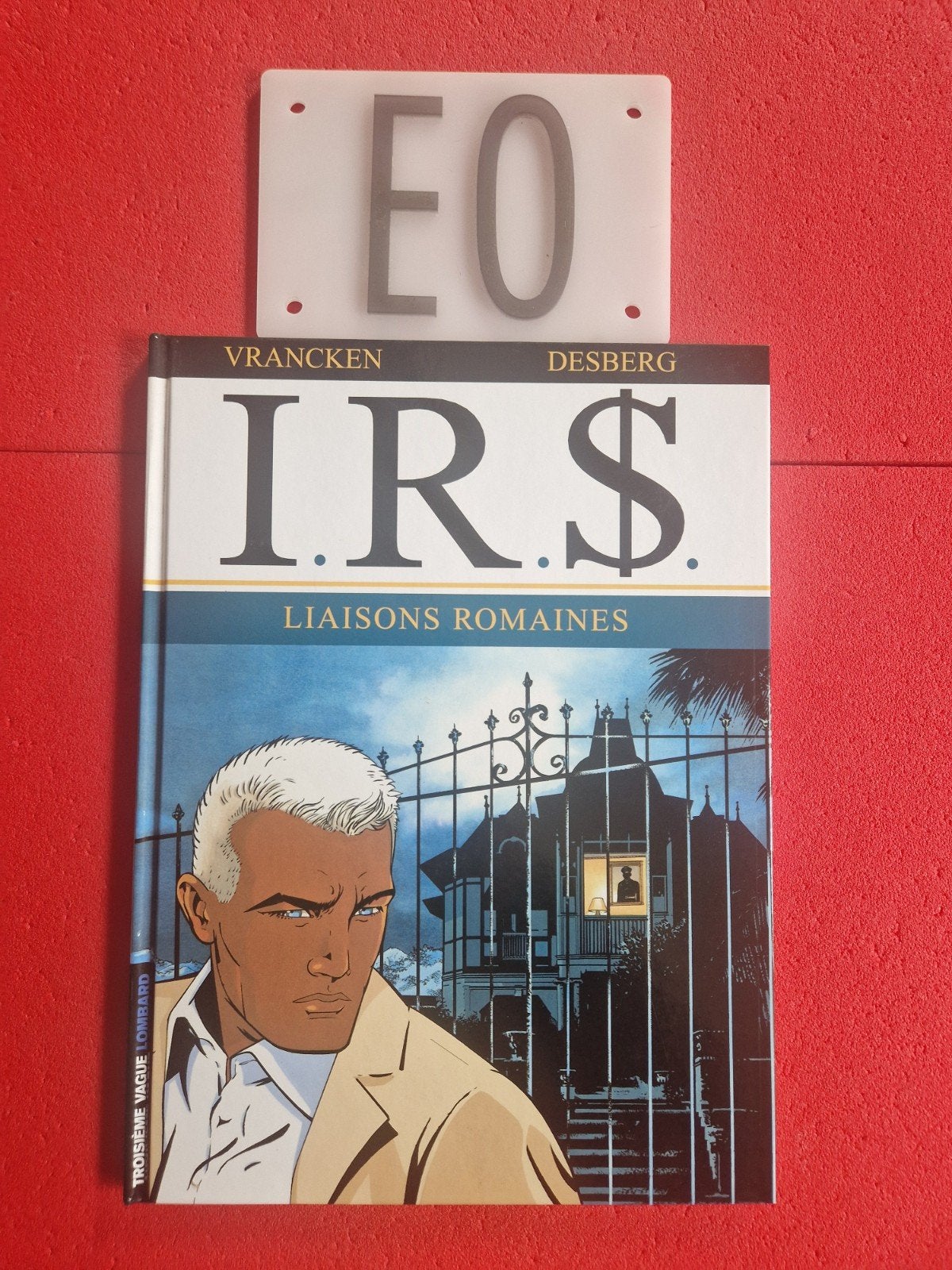 bd irs 9,EO, Livres, Enlèvement ou Envoi