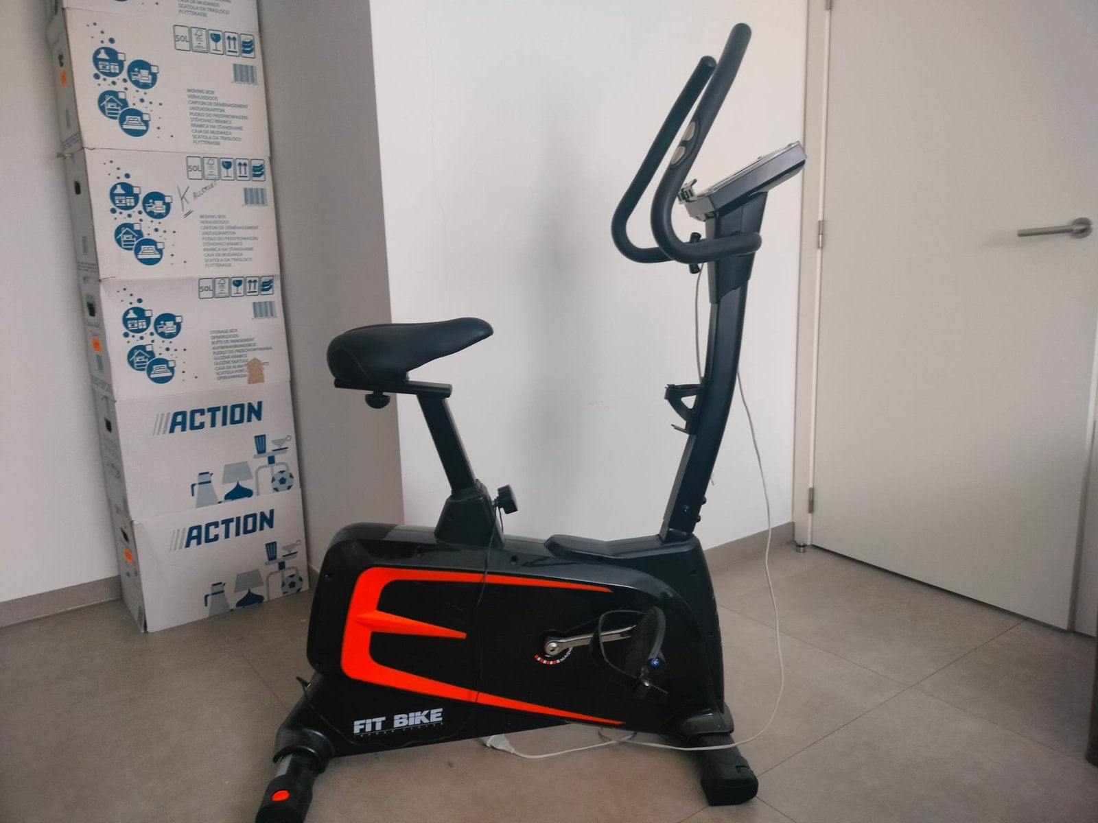 Hometrainer, Sport en Fitness, Fitnessapparatuur, Ophalen, Zo goed als nieuw, Hometrainer