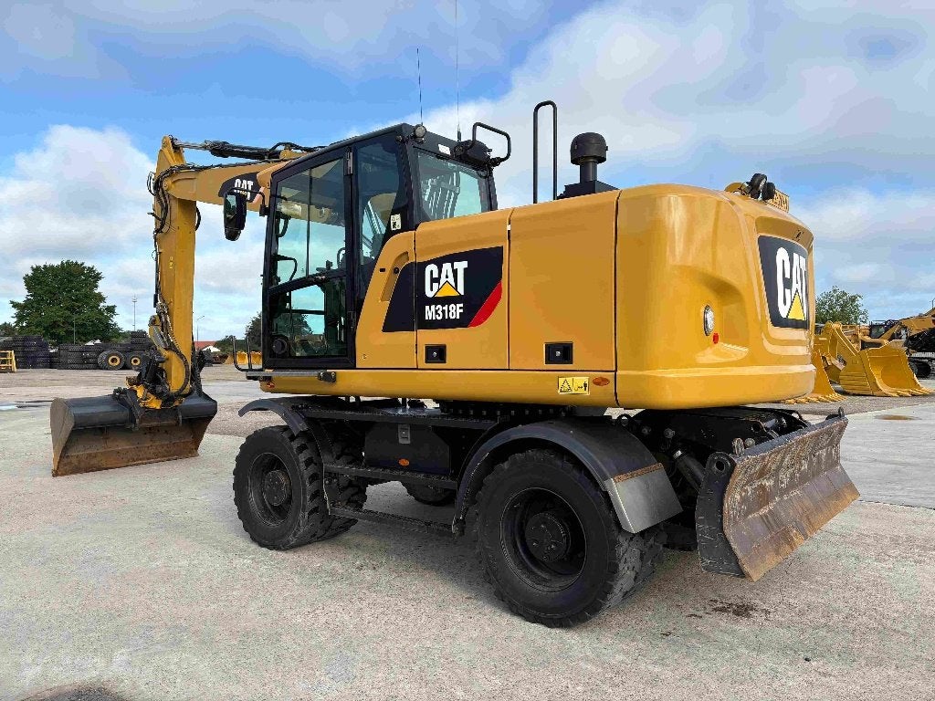 Caterpillar M318F (2020), Ophalen, Graafmachine
