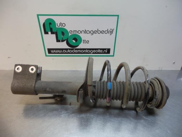 Schokdemperpoot rechts-voor van een Citroen C4 (C4 04-), Gebruikt, -, Ophalen of Verzenden, -