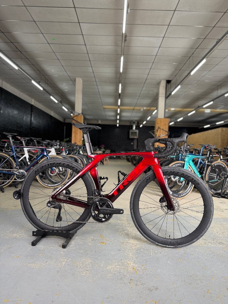 Trek Madone SLR7 Di2 Carbon Racefiets, Ophalen, Zo goed als nieuw