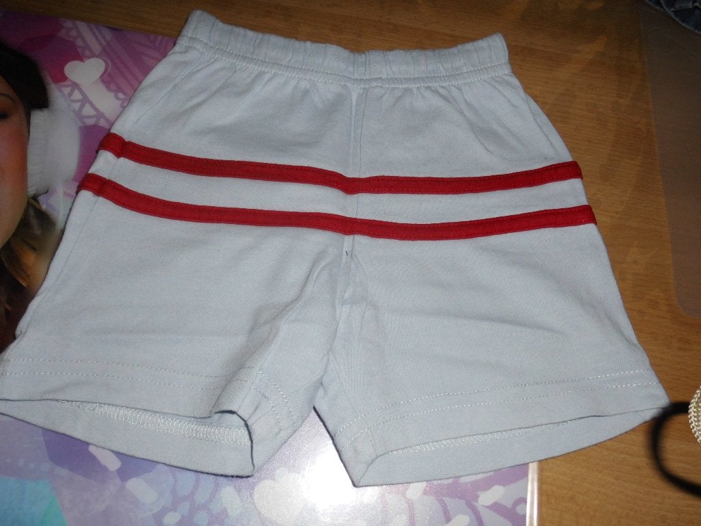 schort 62, Kinderen en Baby's, Babykleding | Maat 62, Ophalen of Verzenden, Zo goed als nieuw, Jongetje of Meisje, Broekje