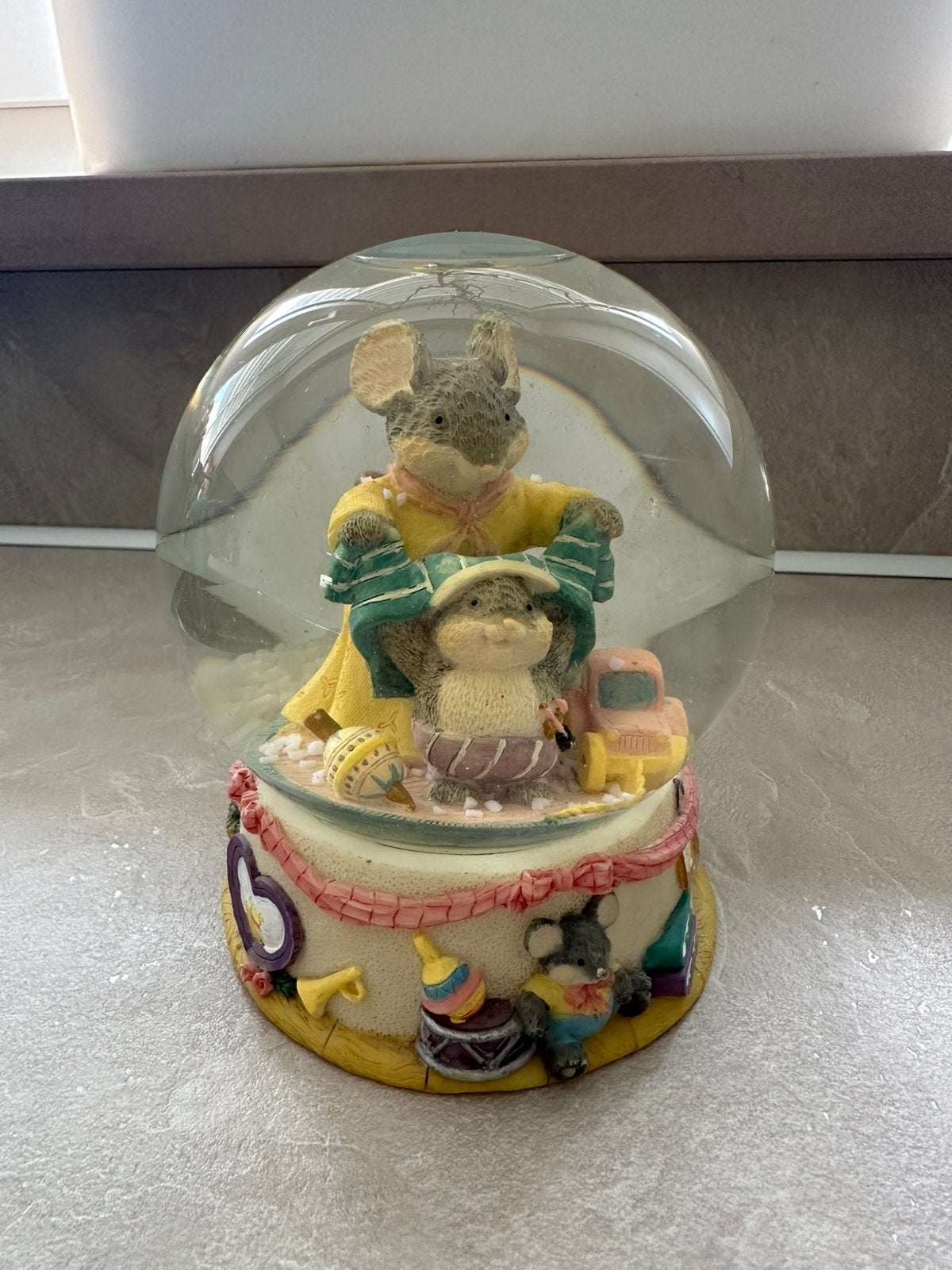Nostalgische Sneeuwbol Muizen – Decoratie / Verzamelaarsitem, Verre, Enlèvement ou Envoi, Comme neuf