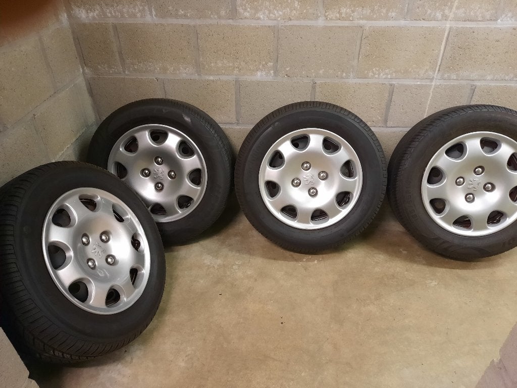 Stalen wielen 14 inch voor Peugeot met wieldeksels, Ophalen, 14 inch, Gebruikt, 185 mm
