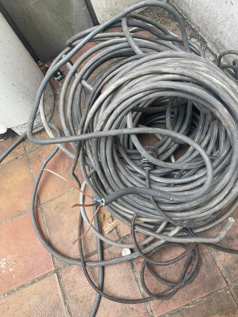 installatiekabel, Doe-het-zelf en Bouw, Elektriciteit en Kabels, Ophalen, Zo goed als nieuw