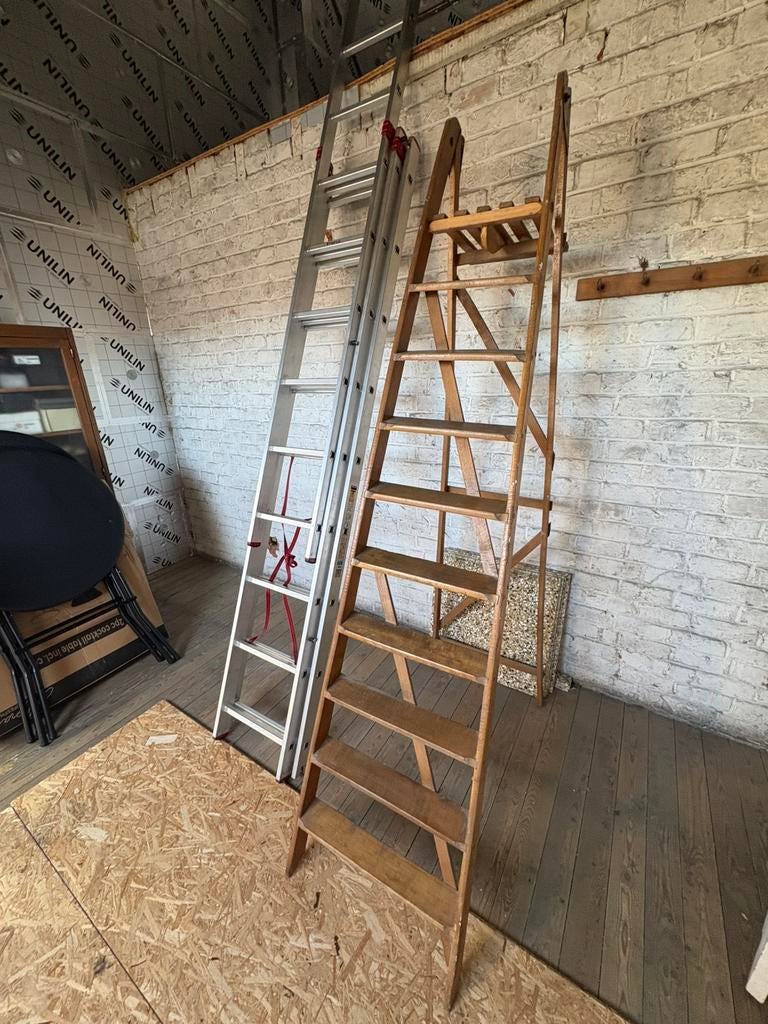 Houten ladder vintage, Doe-het-zelf en Bouw, Ladders en Trappen, Ophalen, Zo goed als nieuw, Ladder