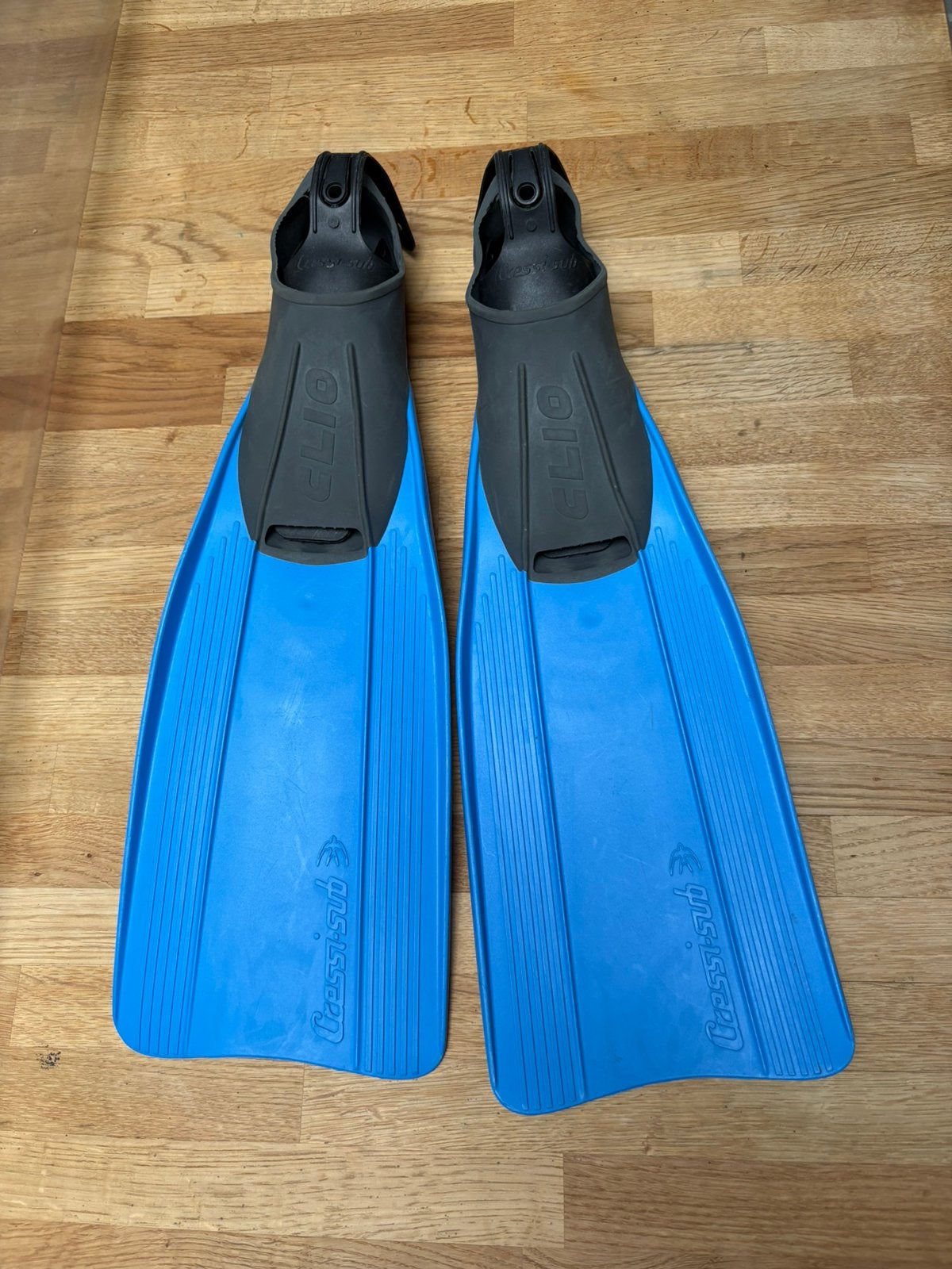 Palmes de natation. Taille 39-40, Enlèvement, Comme neuf