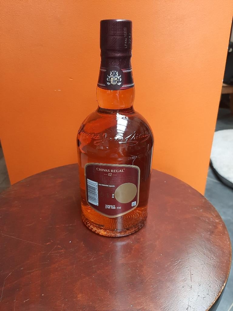 2 bouteilles de Whisky 12 ans d’âge, Collections, Vins, Neuf, Autres régions, Pleine, Enlèvement