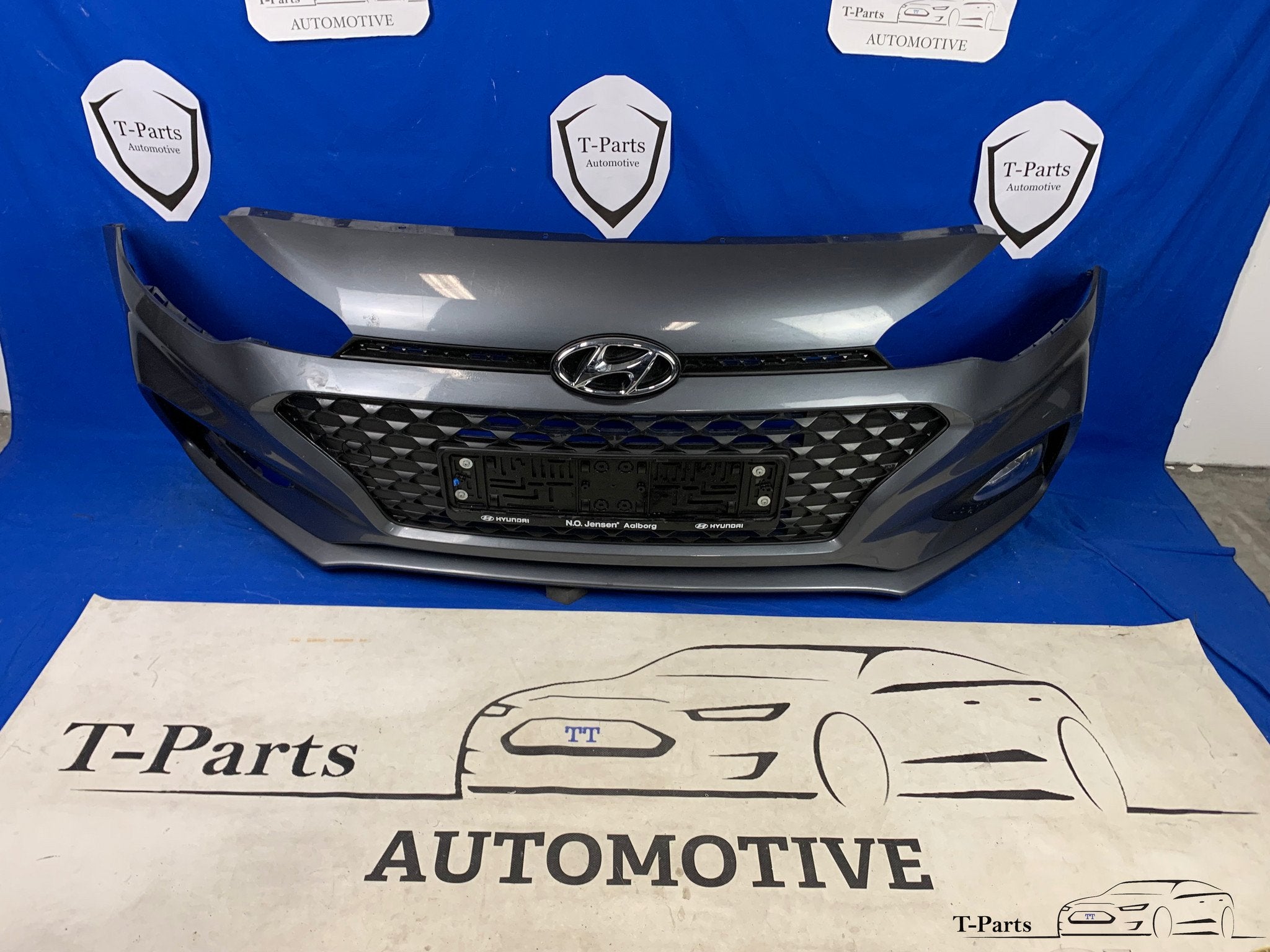 Hyundai i20 pare-chocs avant pare-chocs calandre grille 18+, Heolleung-ro 12
06797  Seoul, Pare-chocs, Info@hyundai.com, Utilisé