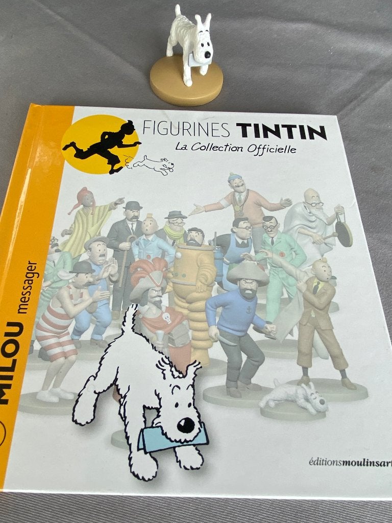 Kuifje beeldje Bobbie/Milou boodschapper nr. 71 met boekje, Ophalen of Verzenden, Kuifje, Zo goed als nieuw, Beeldje of Figuurtje