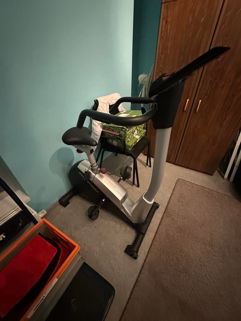 Appareil de fitness pour vélo Proform, Sports & Fitness, Enlèvement, Utilisé, Métal, Jambes