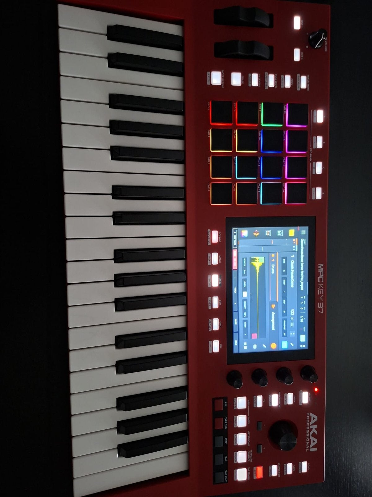 Akai mpc key 37 standalone sampler, Enlèvement, Neuf