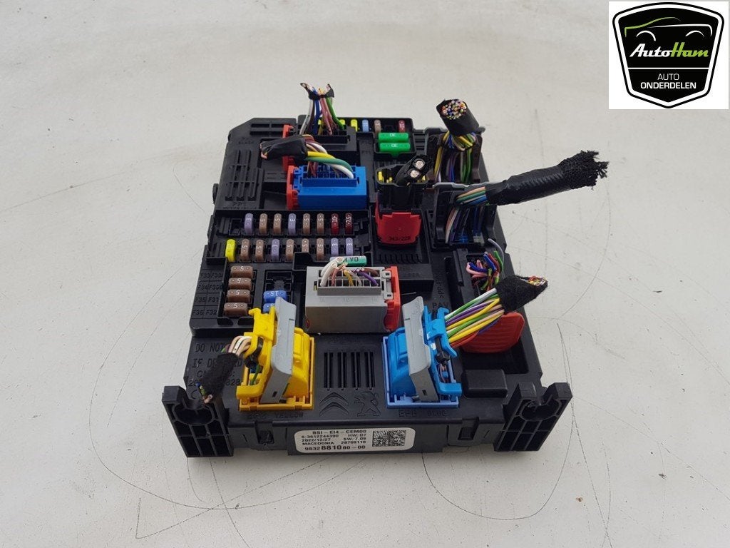 BOITIER FUSIBLES Opel Mokka (|9832881080|1680967380|), Opel, Utilisé, Lisa.Scalzo@aptiv.com, Aptiv PLC