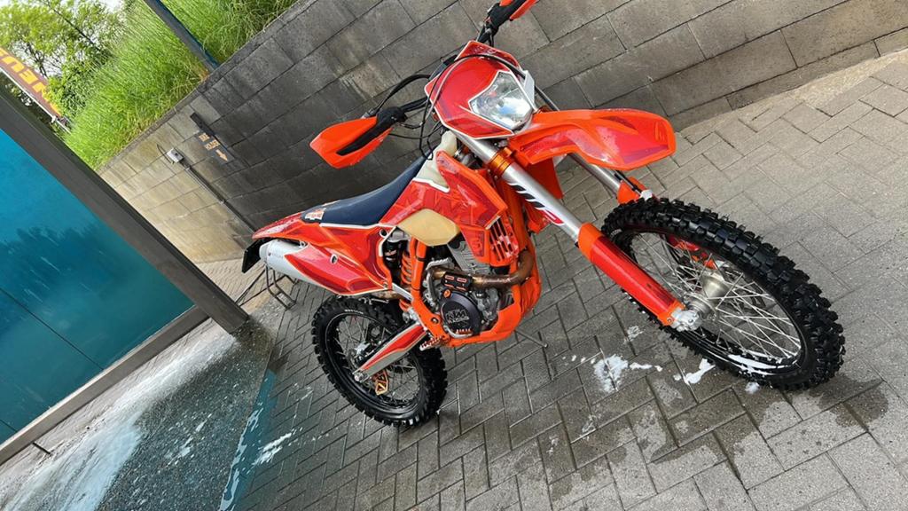 Ktm 350 exc f, Fietsen en Brommers, Ophalen, Zo goed als nieuw