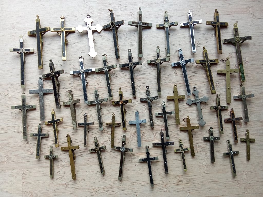 Nonnen kruisjes 46 stuks., Ophalen of Verzenden, Gebruikt, Christendom | Katholiek
