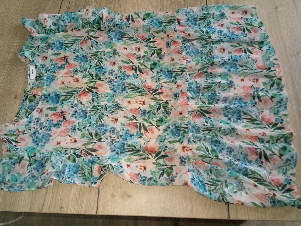 Mooi topje Mango maat 36, Kleding | Dames, Topjes, Ophalen of Verzenden, Zo goed als nieuw, Overige kleuren, Mango