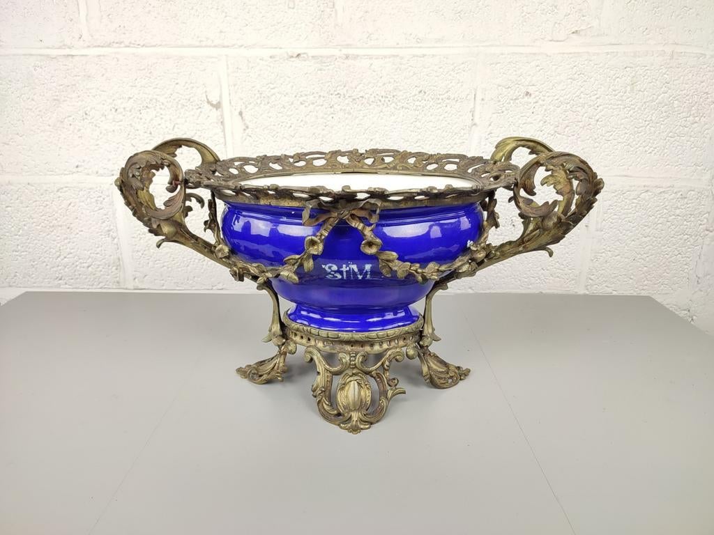 Groot antiek centerpiece brons en porselein, Ophalen, Brons