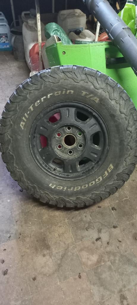 Pneus BF Goodrich All-Terrain T/A, Auto-onderdelen, Banden en Velgen, Ophalen, Gebruikt, 16 inch, 265 mm
