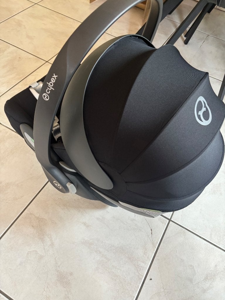Cybex autostoel, Enfants & Bébés, Sièges auto, Comme neuf, Autres marques, 0 à 13 kg, Ceinture de sécurité ou Isofix, Dossier amovible