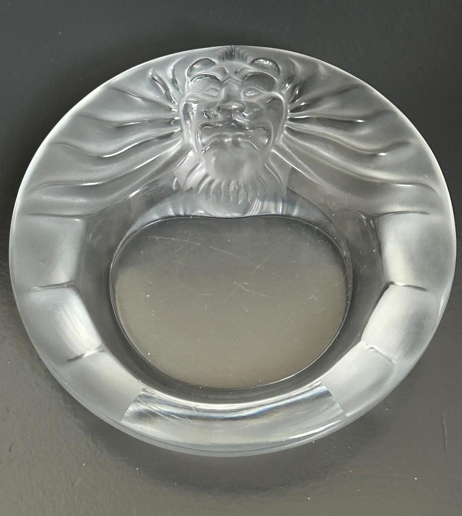 Lalique France kristal schaal vide poche met leeuwenkop, Ophalen of Verzenden