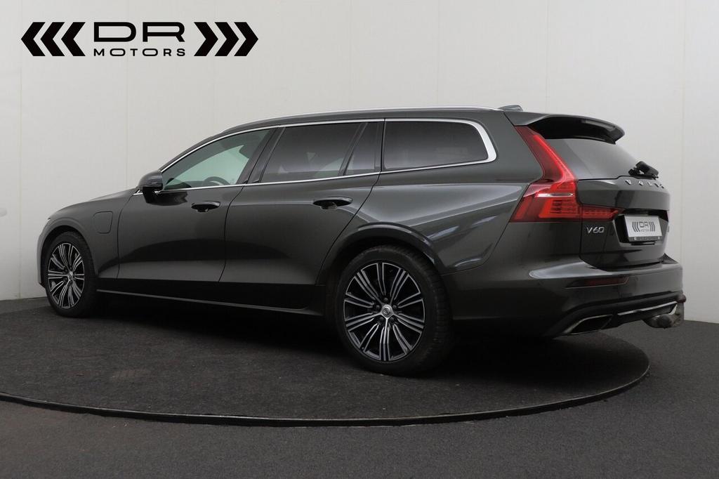 Volvo V60 T6 - RECHARGE - INSCRIPTION - WEGKLAPBARE TREKHAA, Auto's, Volvo, 0 min, 0 kg, 5 deurs, Hybride Elektrisch/Benzine