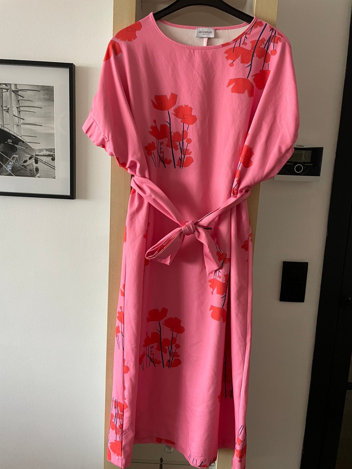 Prachtige jurk Les jumelles maat tu te dragen tot maat 46, Ophalen of Verzenden, Gedragen, Maat 46/48 (XL) of groter, Rood