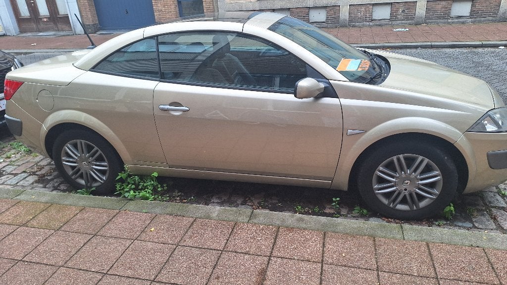 Renault Megane, Auto's, Voorwielaandrijving, Zwart, Cabriolet, 1465 kg