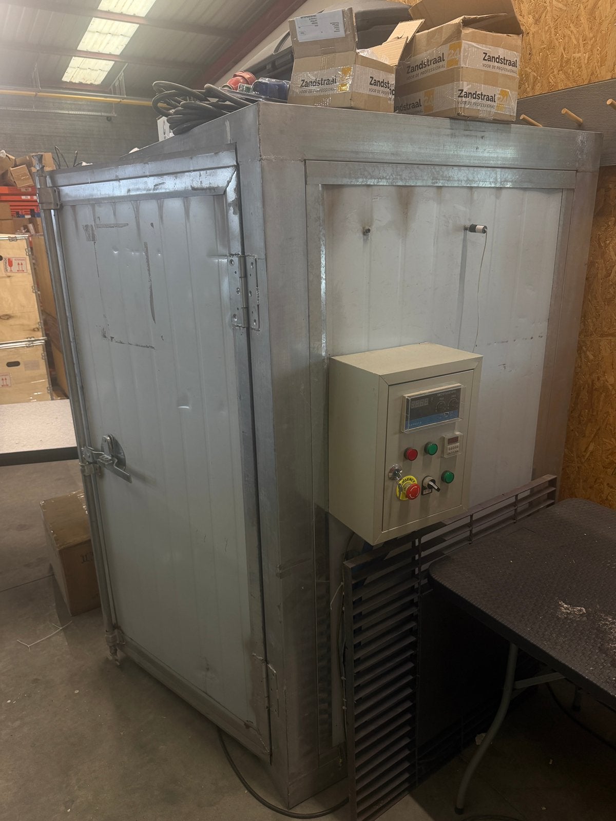 Grote poederlak oven - 1m80 x 1m x 1m, Ophalen, Zo goed als nieuw