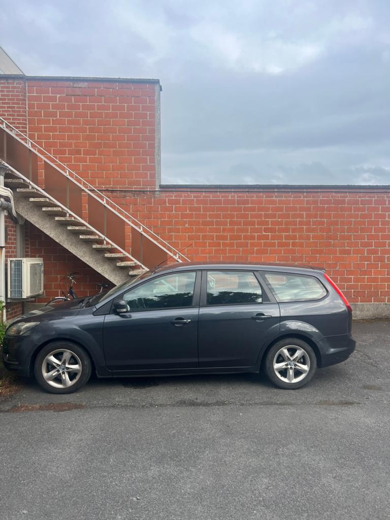 FORD FOCUS TRENDLINE - 2010 - AIRCO- PARKEERSENSOREN, Autos, Ford, Particulier, Focus, Verrouillage central, Diesel, Break, Boîte manuelle