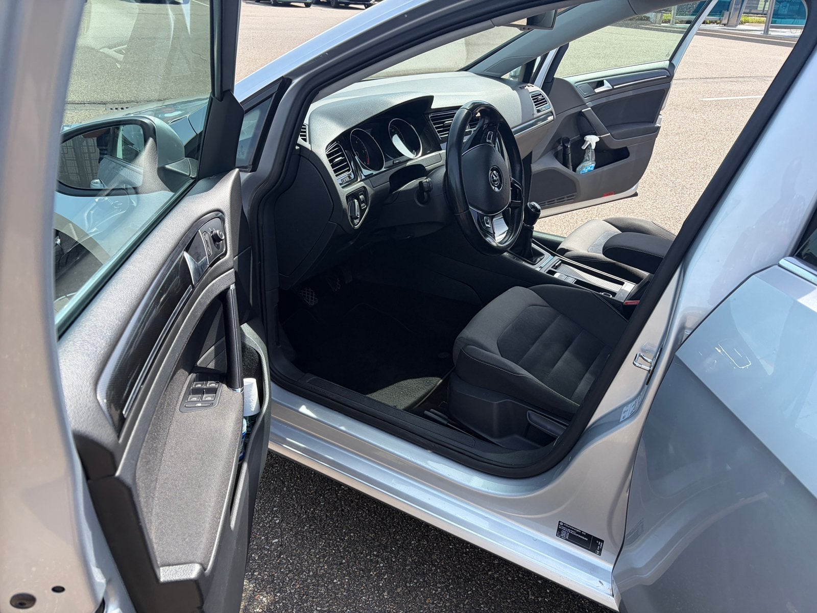 Volkswagen Golf 7 1.6 TDI Variant Panorama, Blanco gekeurd, Auto's, Voorwielaandrijving, Euro 5, Adaptive Cruise Control, Zwart