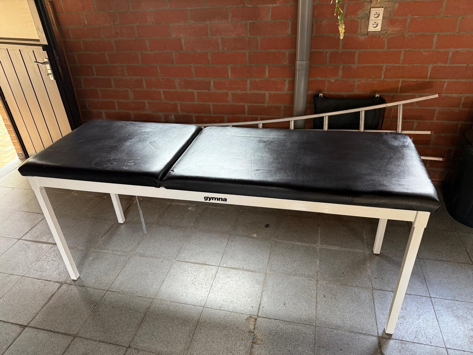 Gymna behandelbank, Sport en Fitness, Massageproducten, Ophalen, Gebruikt, Massagetafel