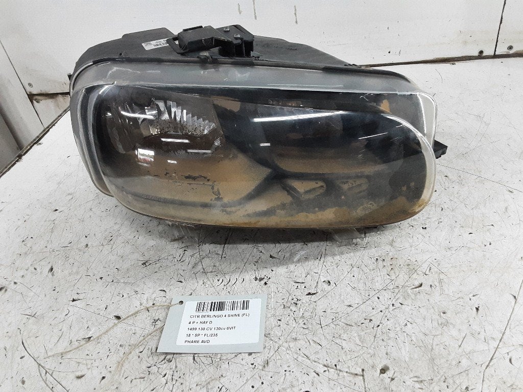 PHARE / OPTIQUE AVANT DROIT Citroën Berlingo Multispace, Citroën, Mevr. I. Hauben, Utilisé, Rue de l'Espoir 34 34
4030  GRIVEGNÉE, BE