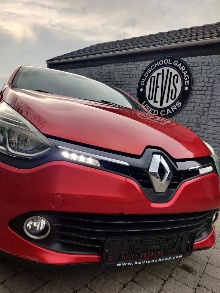 RENAULT CLIO SW BENZINE EURO 6, Voorwielaandrijving, 898 cc, Bedrijf, 5 deurs