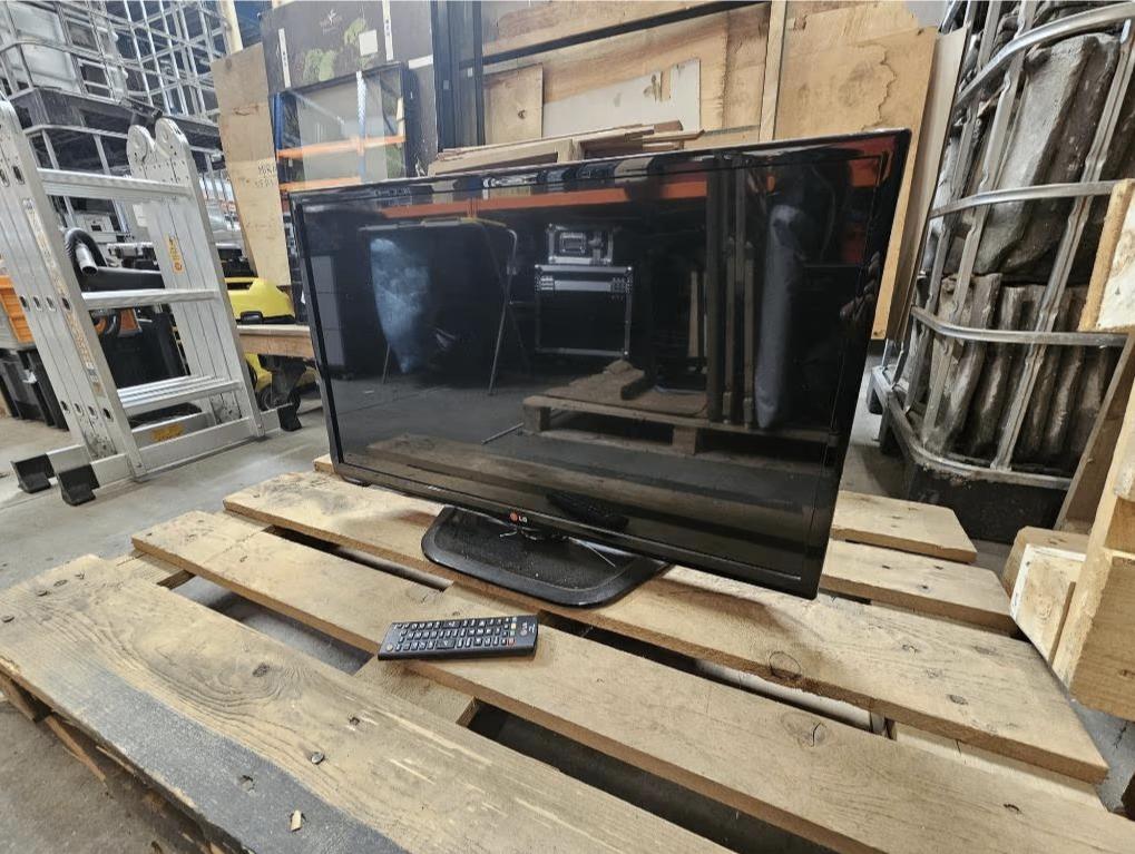 LG Led tv 32"met ingebouwde tuner, Audio, Tv en Foto, Televisies, Ophalen, Zo goed als nieuw, LED, LG
