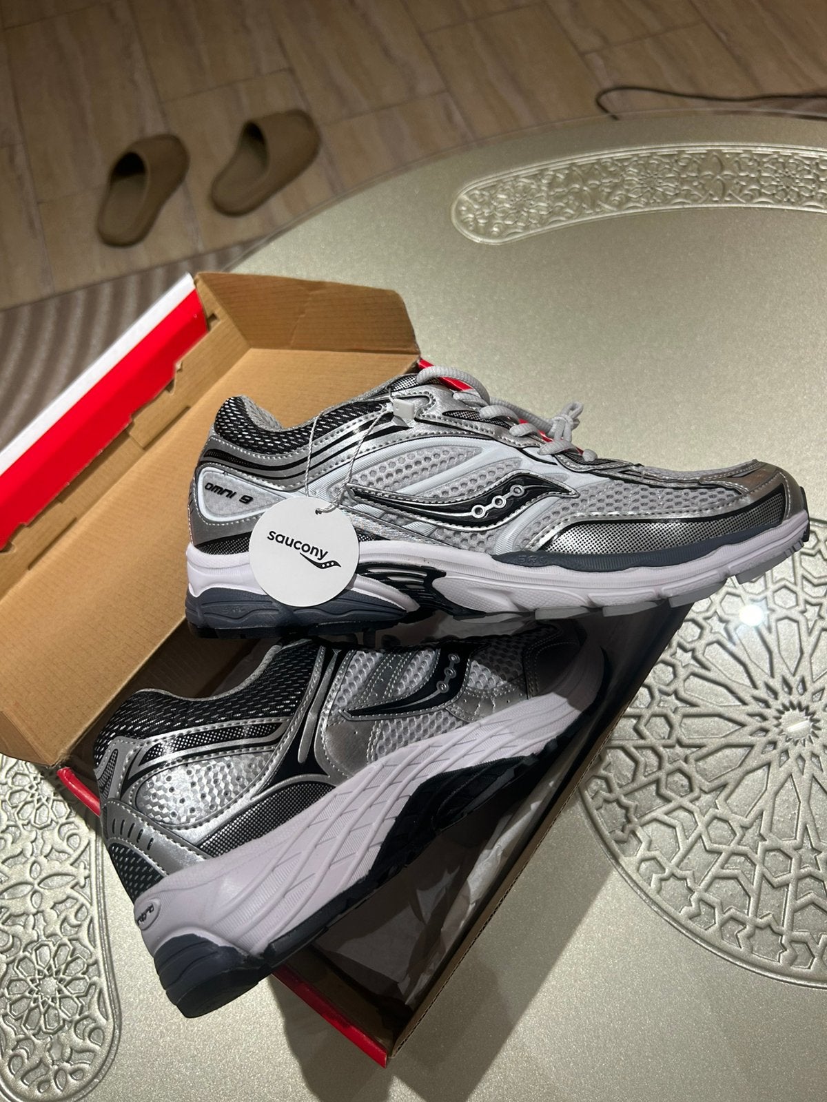 Saucony Progrid Omni 9, Ophalen of Verzenden, Zo goed als nieuw