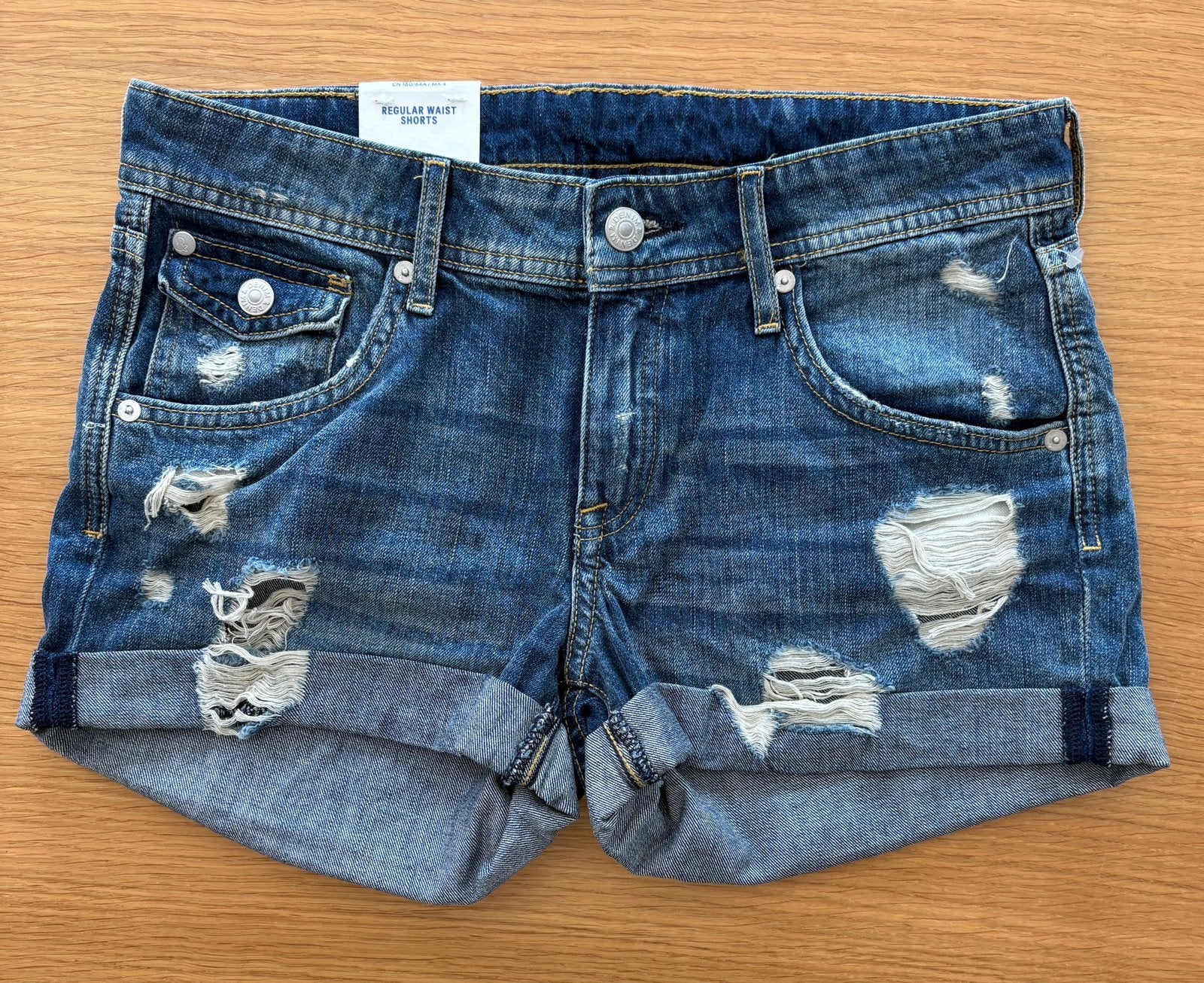 Short court en jeans H&M - Taille 34 - 9€, Kleding | Dames, Spijkerbroeken en Jeans, Ophalen of Verzenden, Nieuw, Blauw, W27 (confectie 34) of kleiner