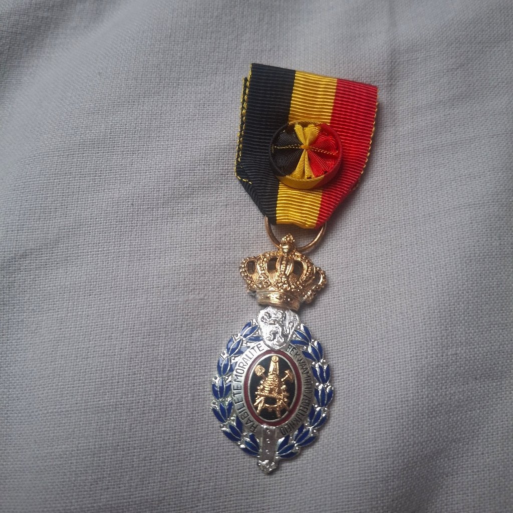 Oorlog medaille, Verzamelen, Ophalen, Overige soorten, Embleem of Badge