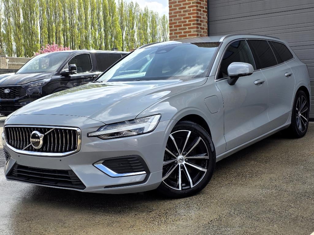 Volvo V60 T6 Plug In Hybride AWD 4x4 - 11/2024 - Vapour Grey, Auto's, Volvo, Euro 6, Hybride Elektrisch/Benzine, Dealer onderhouden