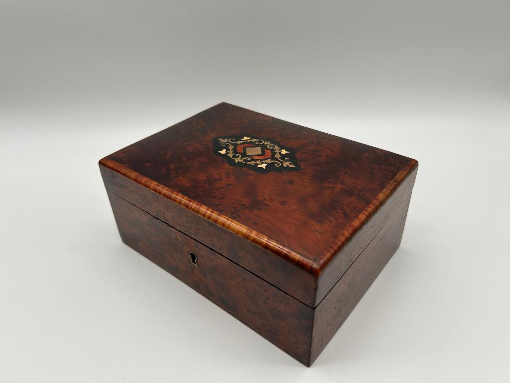 Fineerdoos uit de Napoleon III-periode, Ophalen of Verzenden