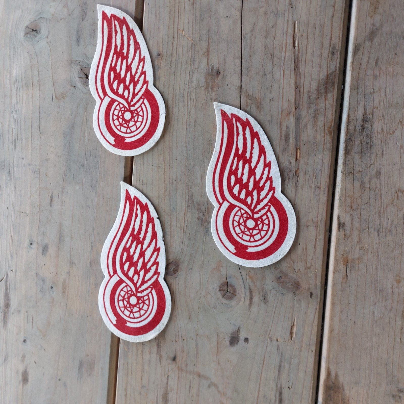 vintage detroit red wings patches, Sport en Fitness, Ophalen of Verzenden, Zo goed als nieuw, Kleding