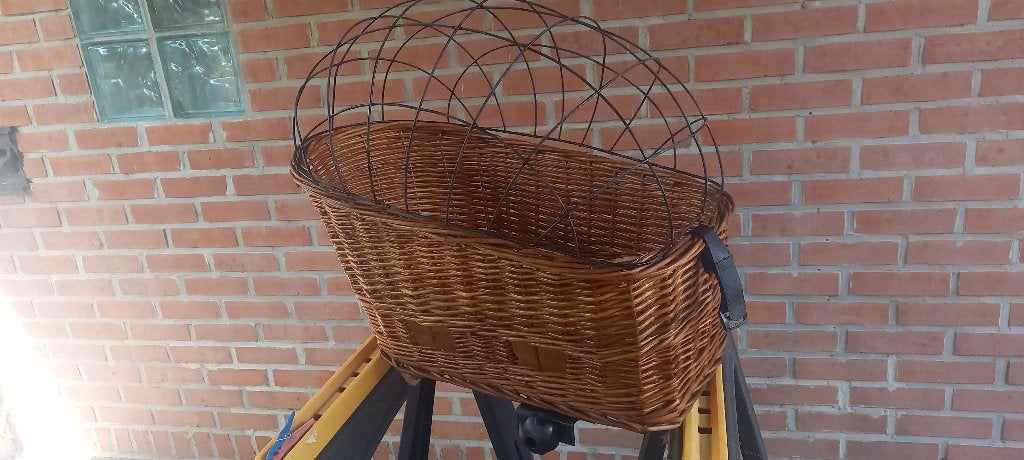 Hondenmandje voor op de fiets, Dieren en Toebehoren, Ophalen, Gebruikt, Riet