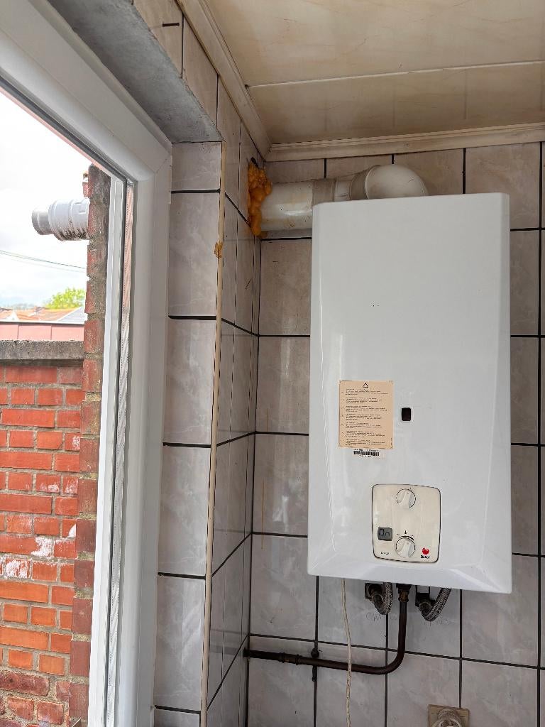 chauffe-eau gaz saunier duval F14E1avec ventouse, Chauffe-eau, Moins de 3 ans, Enlèvement, Utilisé