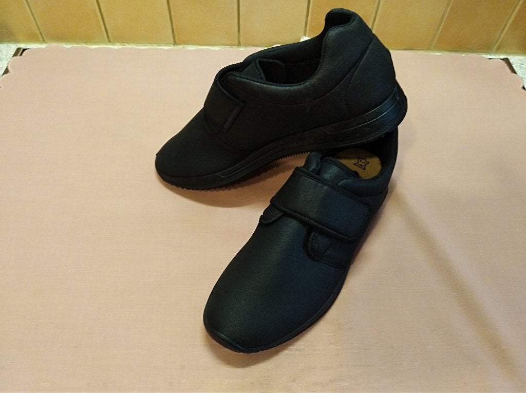 NIEUW!!! MSF Comfort Heren pantoffels -schoenen (maat 42)., Ophalen, Nieuw