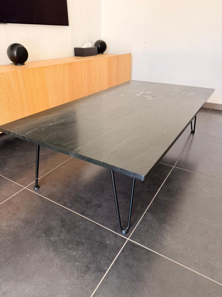 Table basse en marbre noir, Enlèvement, Comme neuf