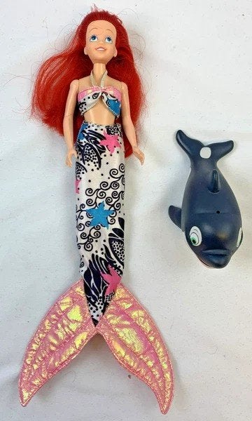Tyco Disney Ariël de Kleine Zeemeermin Whale of a Tale Pop, Verzenden, Pocahontas of Kl. Zeemeermin, Zo goed als nieuw, Beeldje of Figuurtje
