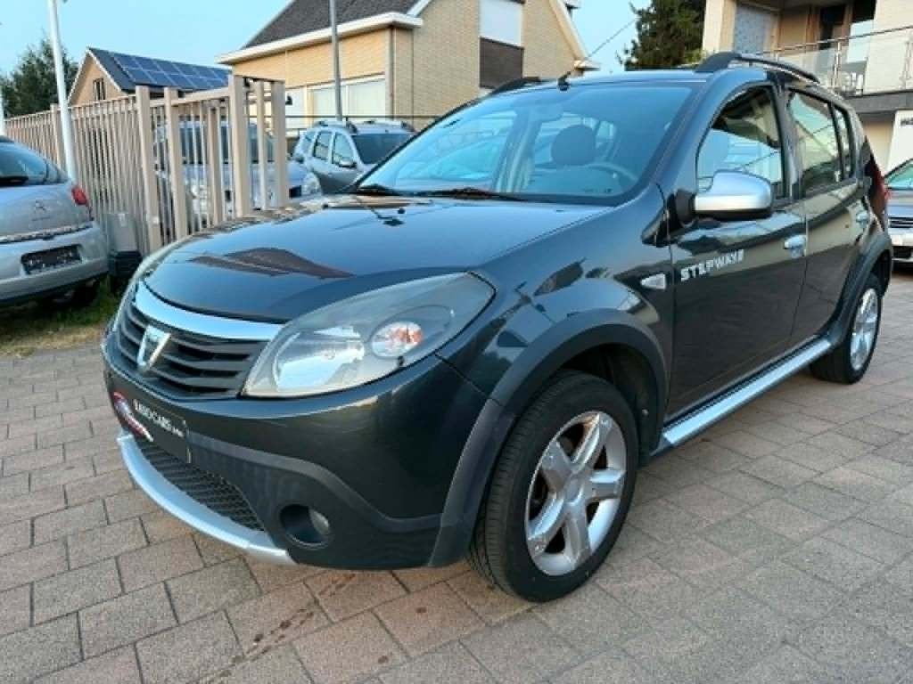 Dacia Sandero 1.5 dci à partir de 2012, Autos, Dacia, 121 g/km, Achat, Rétroviseurs électriques, Entreprise