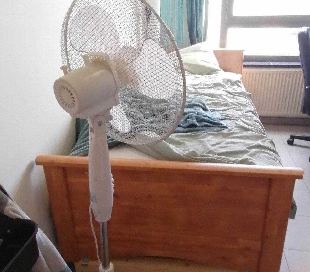 Bed + lattenbodem 90x200, Huis en Inrichting, Slaapkamer | Bedden, Ophalen, Gebruikt, Eenpersoons
