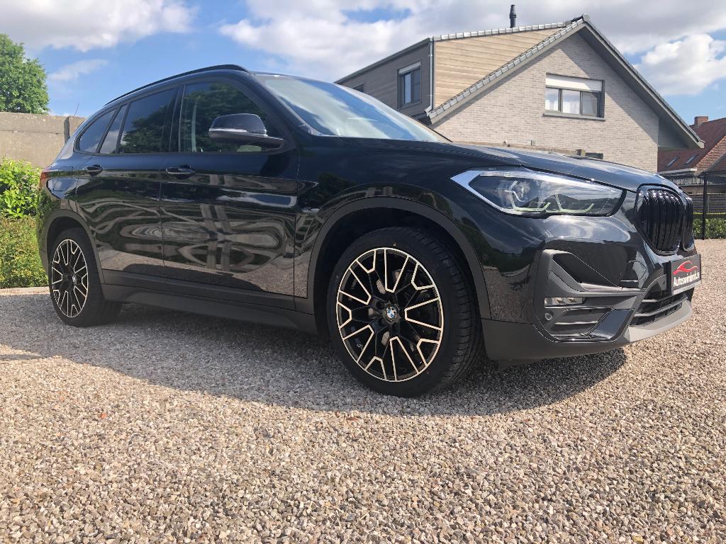 Bmw X1 hybride 19" M-sport grill garantie, Zwart, Leder, 5 zetels, Hybride Elektrisch/Benzine