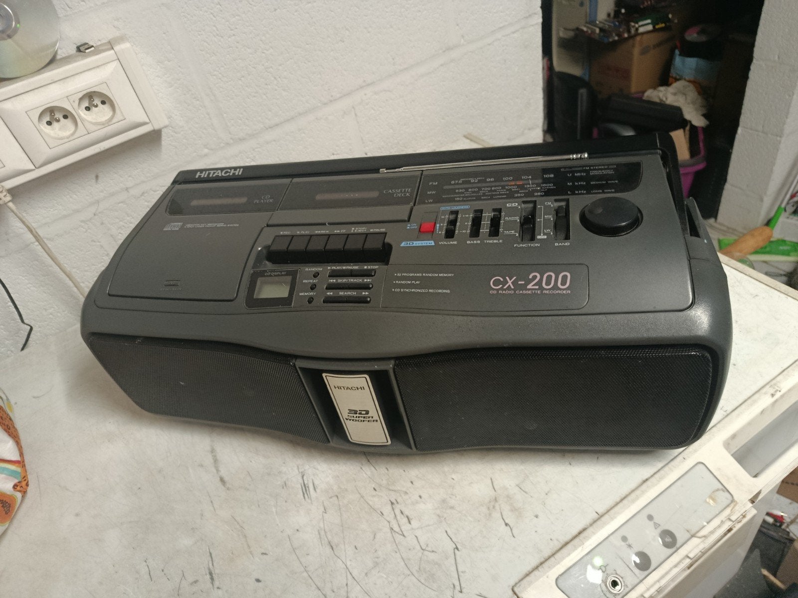 Draagbare radio cd/cassette omgebouwd naar makita accu, Ophalen